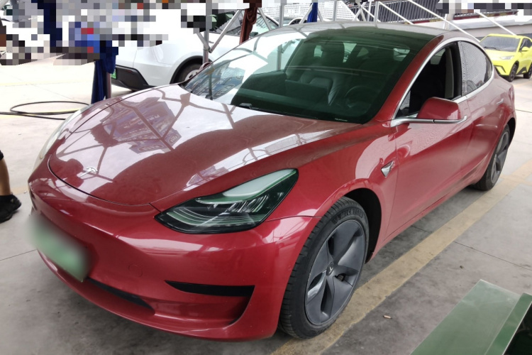 Tesla Model 3 2020 car image #2