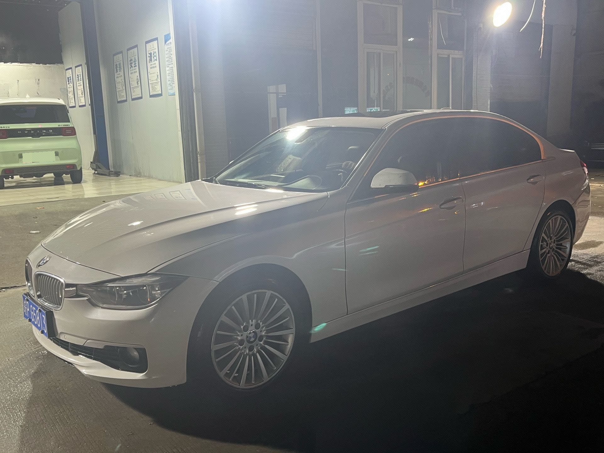 BMW 3 Series 2018 BMW 3 Series 2018 car image