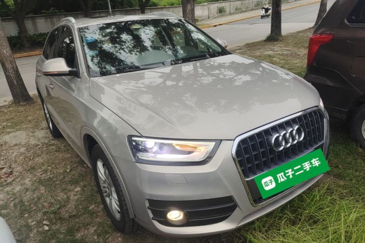 Audi Q3 2015 car image #4