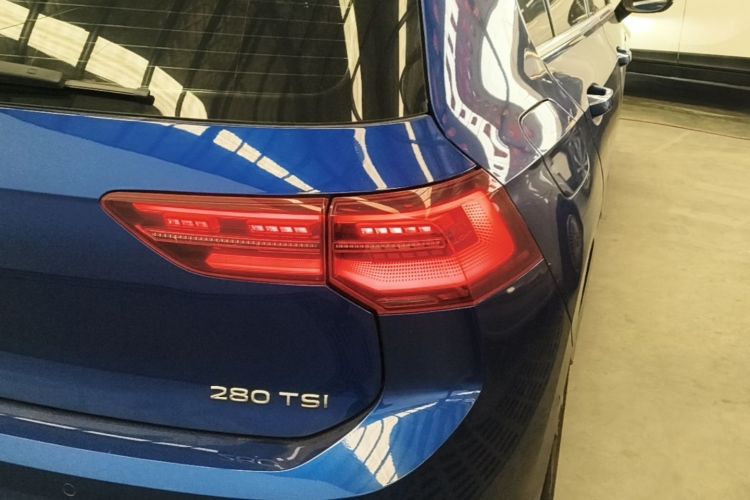 Volkswagen Golf 2021 car image #8