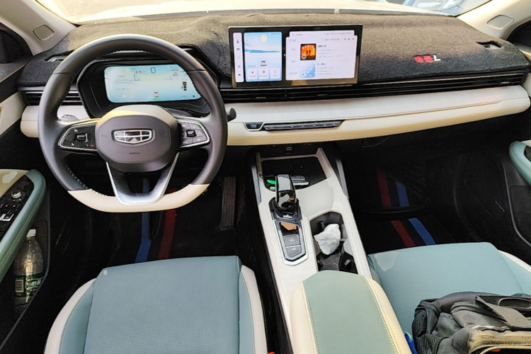 GEELY Emgrand L HiP 2022 immagine di auto #11
