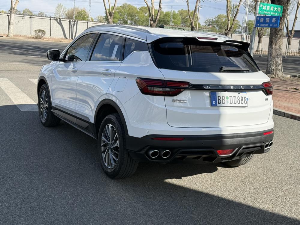 GEELY Coolray 2022 car image #4