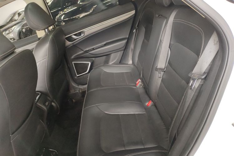 GEELY Emgrand GS 2019 #17 GEELY Emgrand GS 2019 car image #17