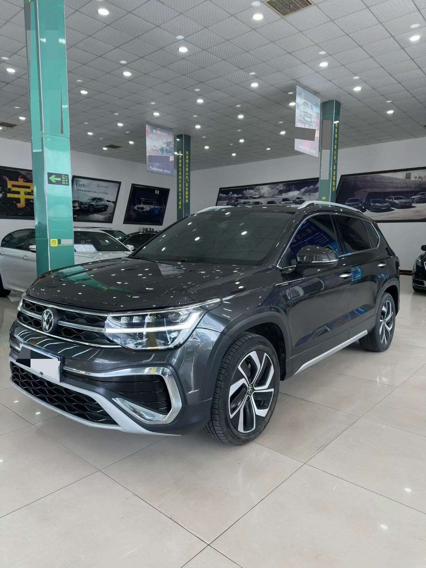 2023 2023 immagine di auto