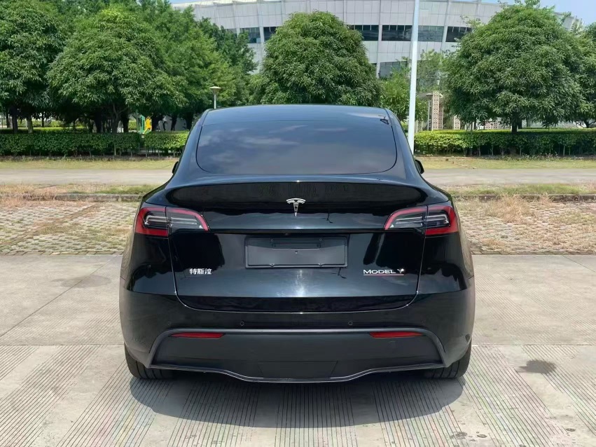 Tesla Model Y 2024 #8 Tesla Model Y 2024 immagine di auto #8