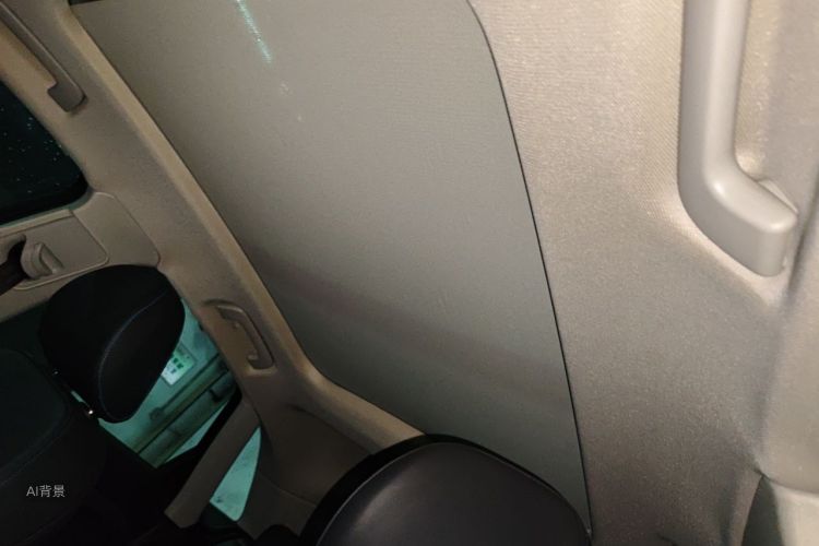 Audi Q3 2018 car image #20