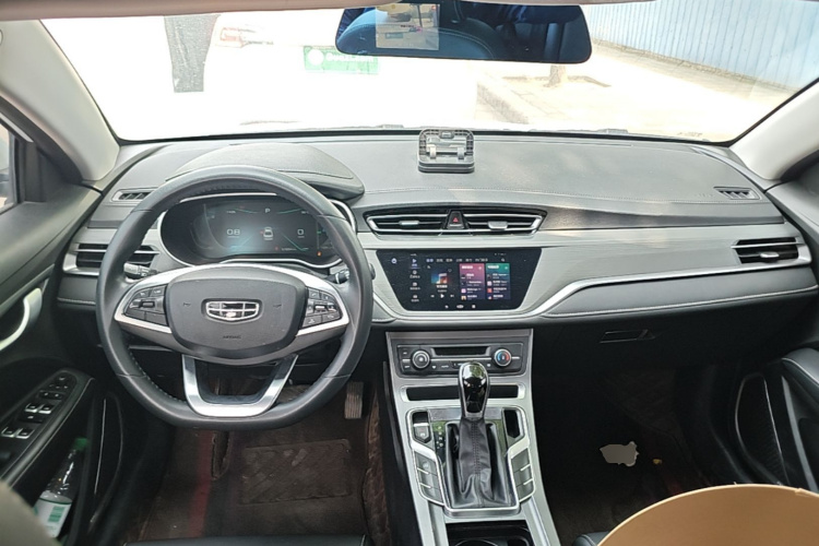 GEELY Emgrand 2021 car image #10