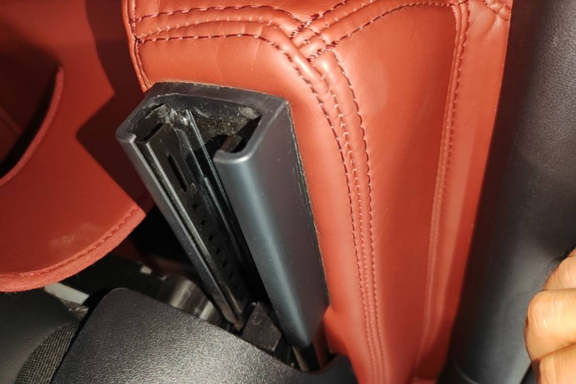 Tesla Model Y 2023 car image #17