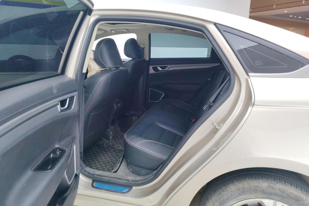 GEELY Emgrand GL 2018 car image #16