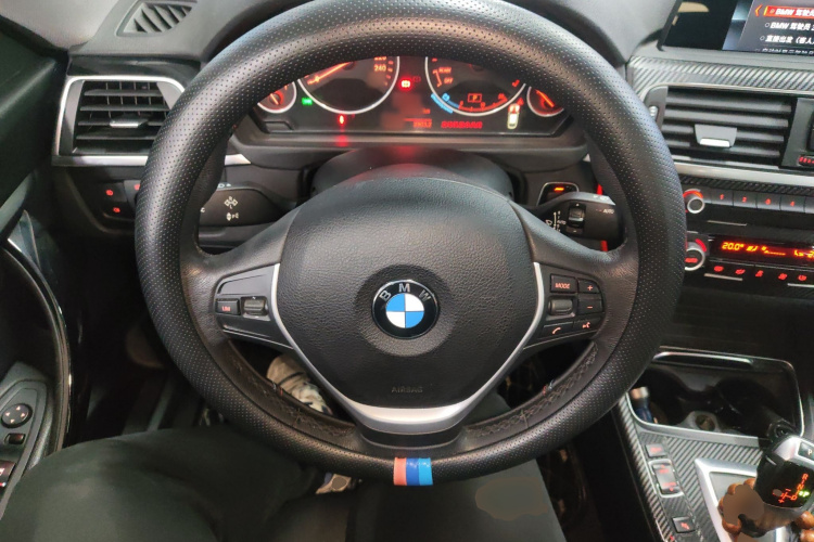 BMW 3 Series GT 2019 imagem de carro #11