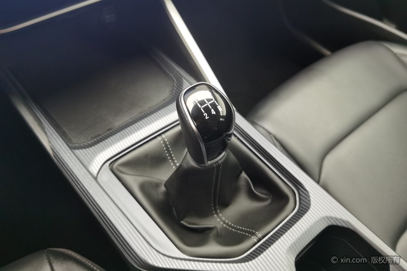 GEELY Emgrand 2025 image de voiture #14
