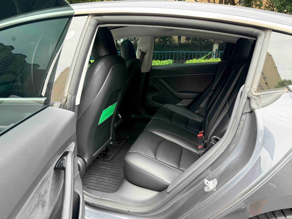 Tesla Model 3 2020 car image #11