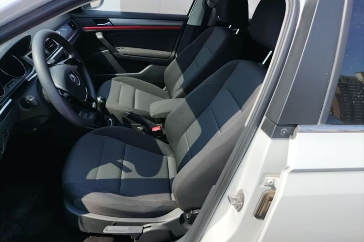 Volkswagen Bora 2017 car image #15