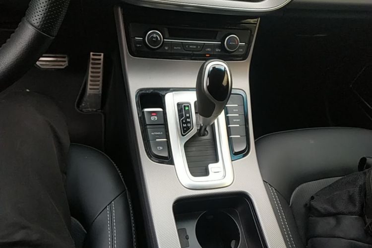 GEELY Emgrand GS 2018 car image #18