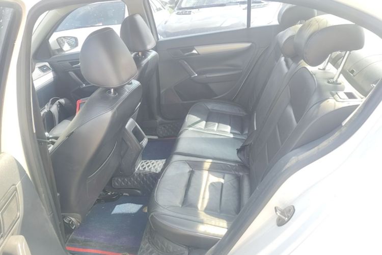 Volkswagen Lavida 2015 car image #17
