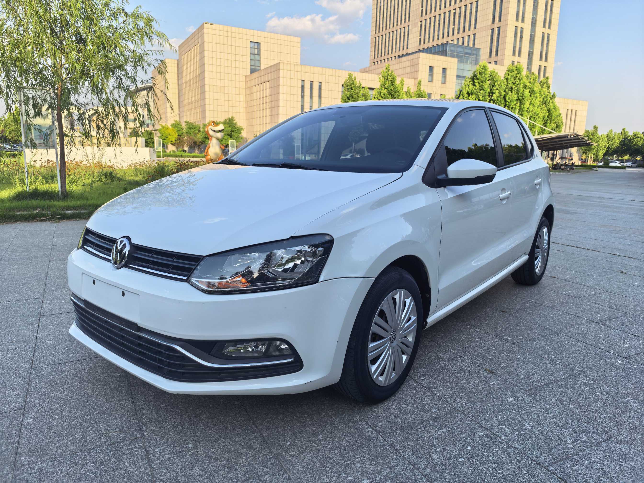 Volkswagen Polo 2017 Volkswagen Polo 2017 car image