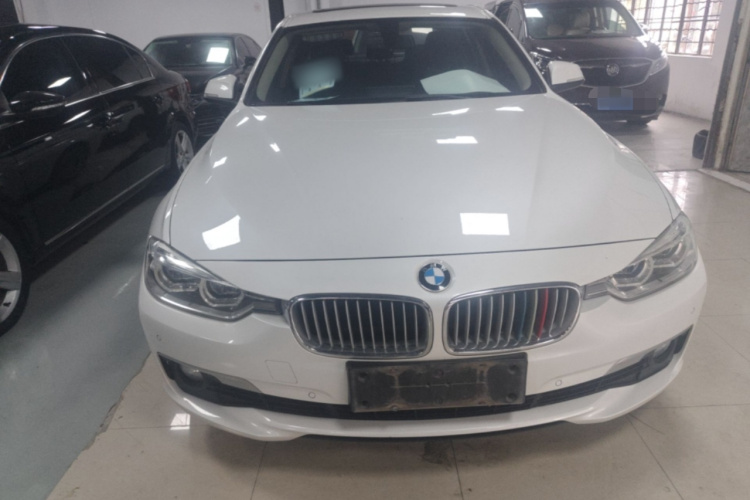 BMW 3 Series 2019 #3 BMW 3 Series 2019 car image #3