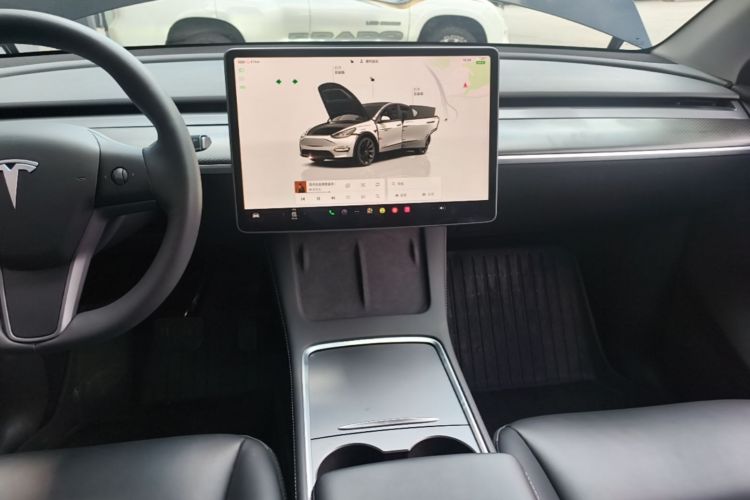Tesla Model Y 2023 #17 Tesla Model Y 2023 car image #17