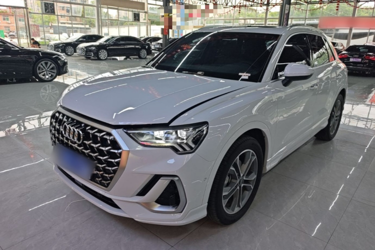 Audi Q3 2024 #2 Audi Q3 2024 car image #2