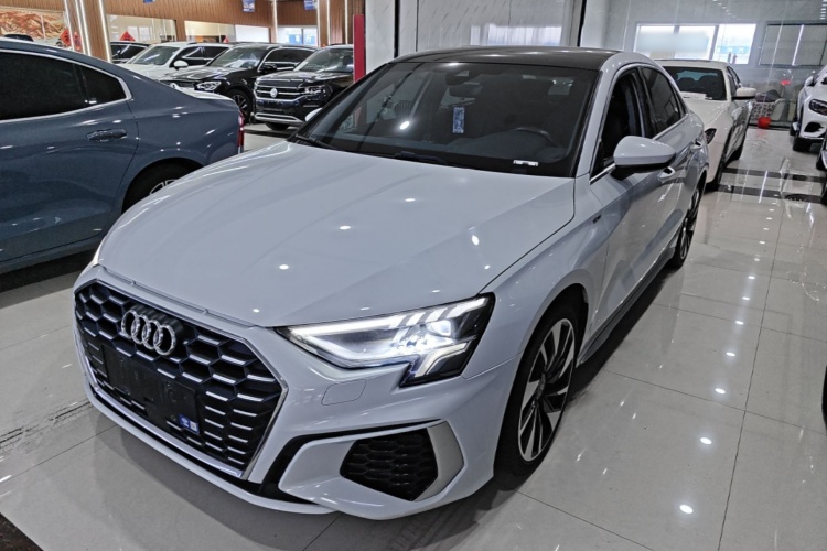 Audi A3 2024 car image #2