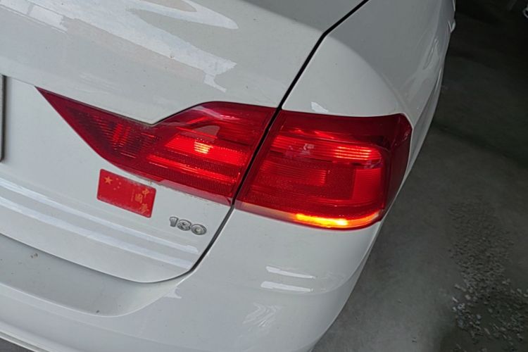 Volkswagen Santana 2017 #8 Volkswagen Santana 2017 car image #8