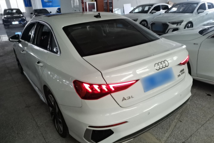 Audi A3 2024 immagine di auto #5