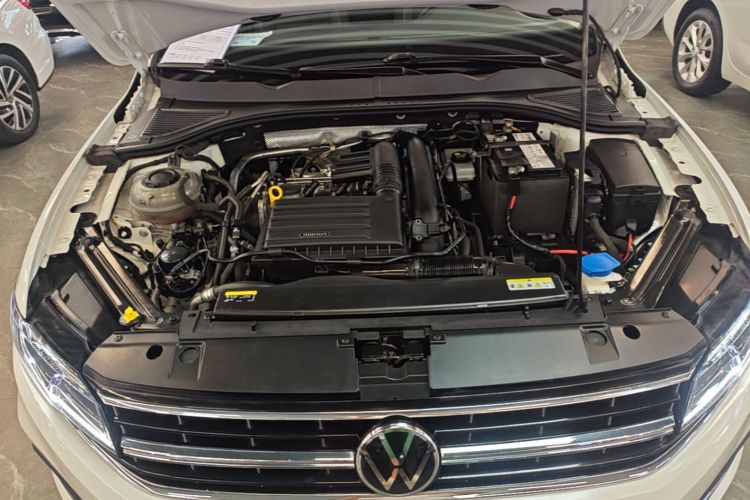 Volkswagen Bora 2022 car image #20