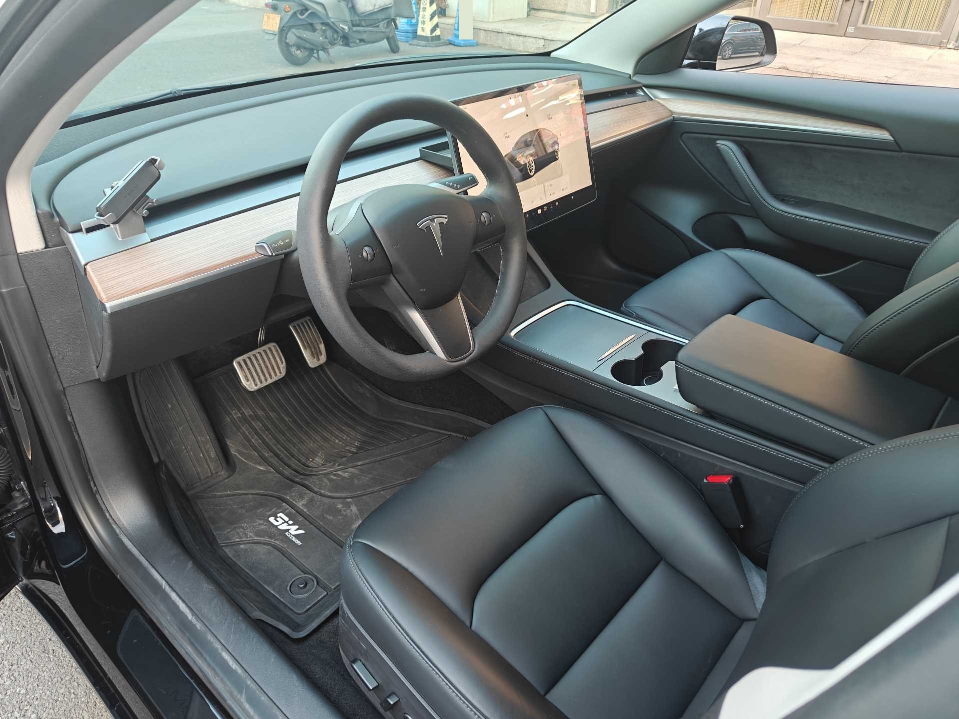 Tesla Model 3 2022 immagine di auto #6