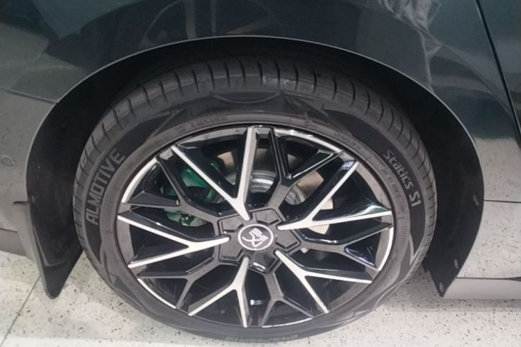 BYD Han 2023 immagine di auto #5