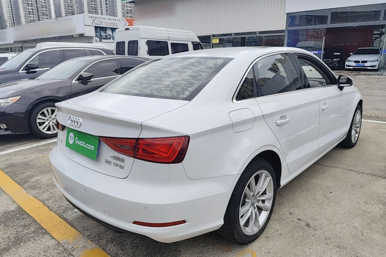 Audi A3 2016 car image #7