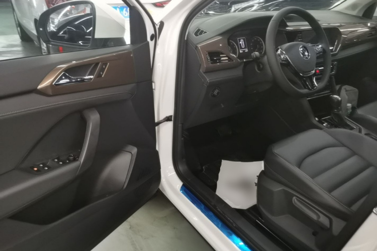 Volkswagen Tharu 2020 #16 Volkswagen Tharu 2020 immagine di auto #16
