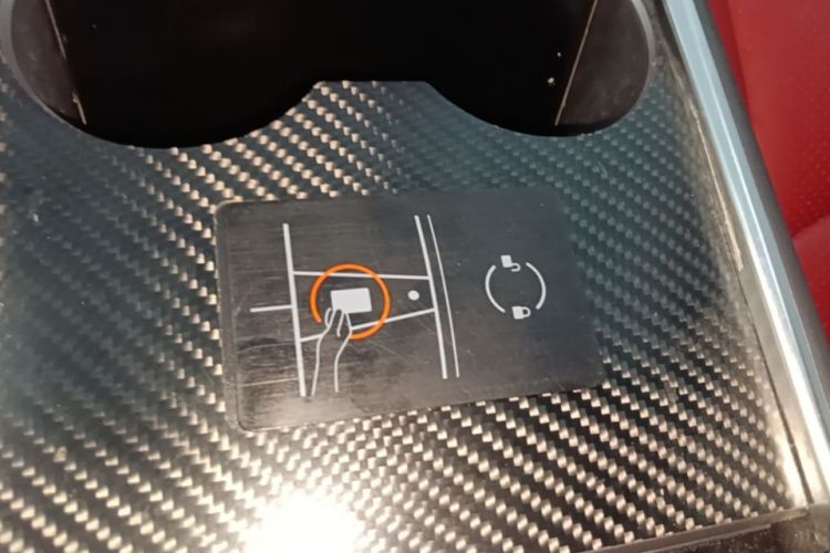 Tesla Model Y 2022 #9 Tesla Model Y 2022 immagine di auto #9