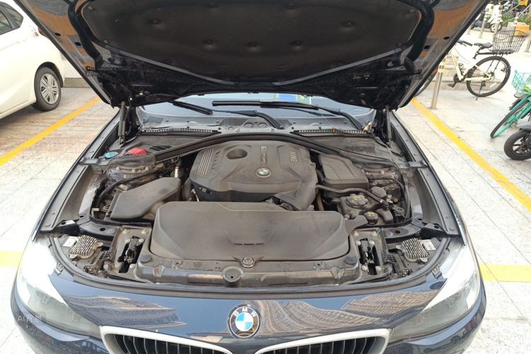 BMW 3 Series GT 2019 imagem de carro #22
