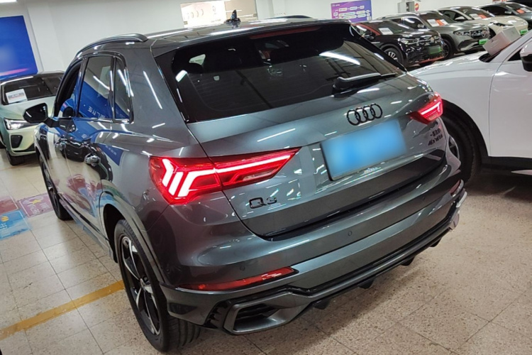 Audi Q3 2023 #5 Audi Q3 2023 car image #5