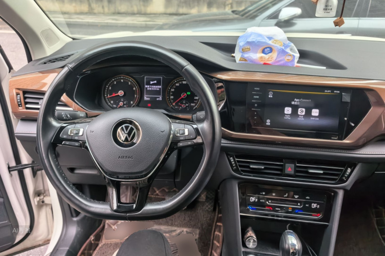 Volkswagen Tharu 2020 #12 Volkswagen Tharu 2020 car image #12
