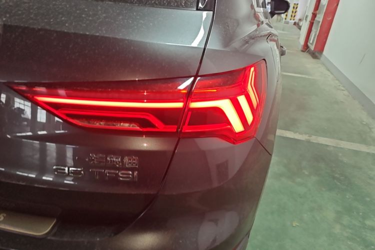 Audi Q3 2021 #8 Audi Q3 2021 car image #8