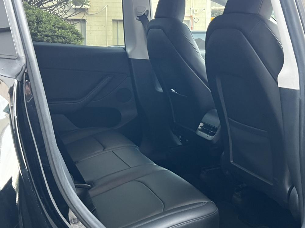Tesla Model Y 2023 #30 Tesla Model Y 2023 car image #30