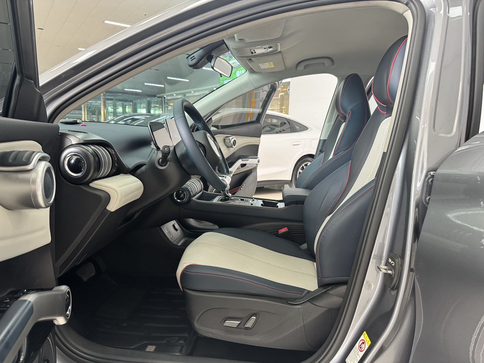 BYD Yuan Plus 2022 #11 BYD Yuan Plus 2022 car image #11