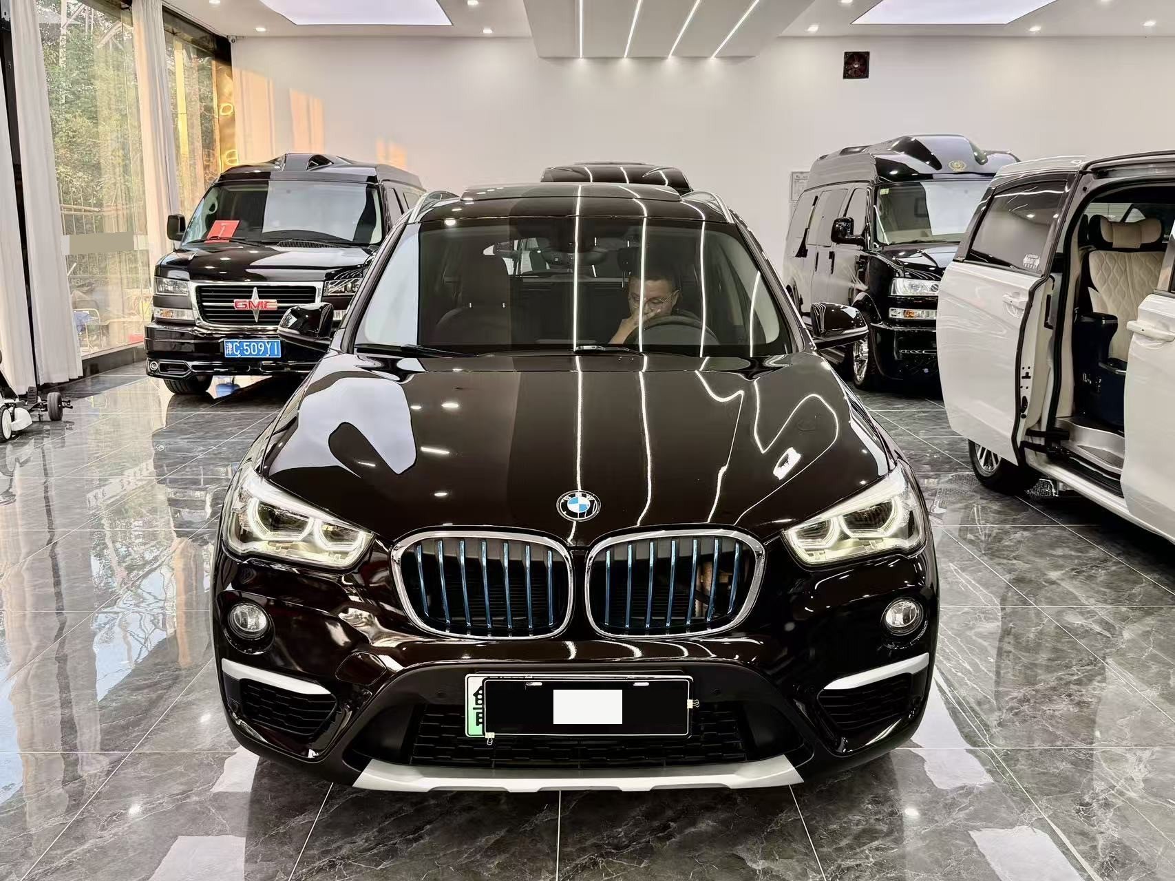 BMW X1 New Energy 2018 car image #2