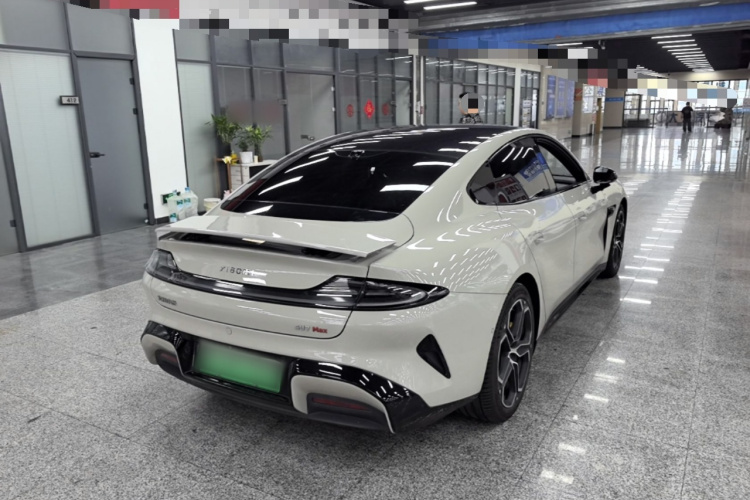 MI SU7 2024 car image #5