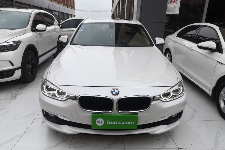 BMW 3 Series 2017 #3 BMW 3 Series 2017 car image #3