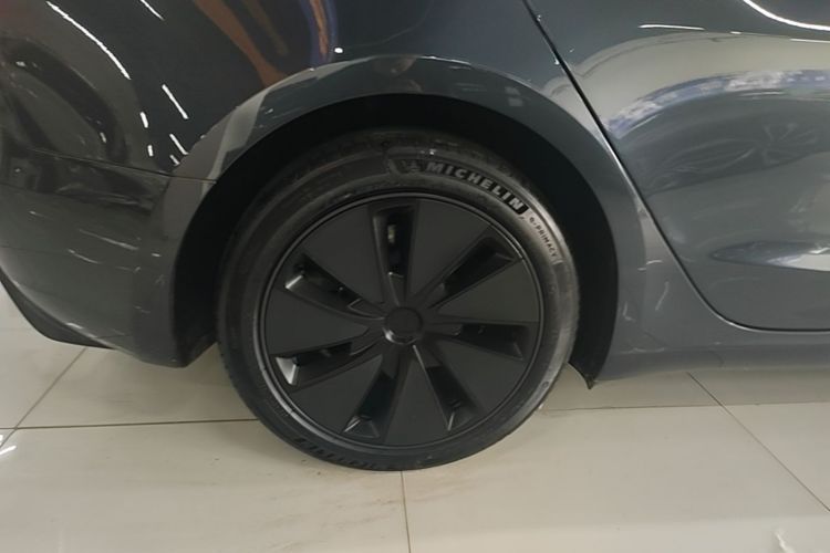 Tesla Model 3 2024 #10 Tesla Model 3 2024 car image #10