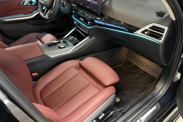 BMW 3 Series 2025 #22 BMW 3 Series 2025 car image #22