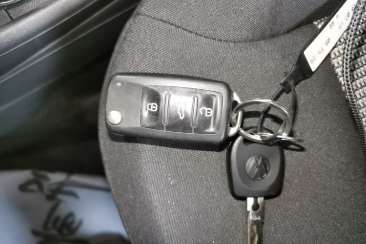 Volkswagen Polo 2017 car image #14