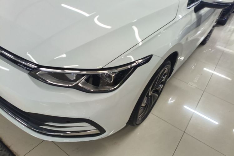 Volkswagen Golf 2022 car image #23