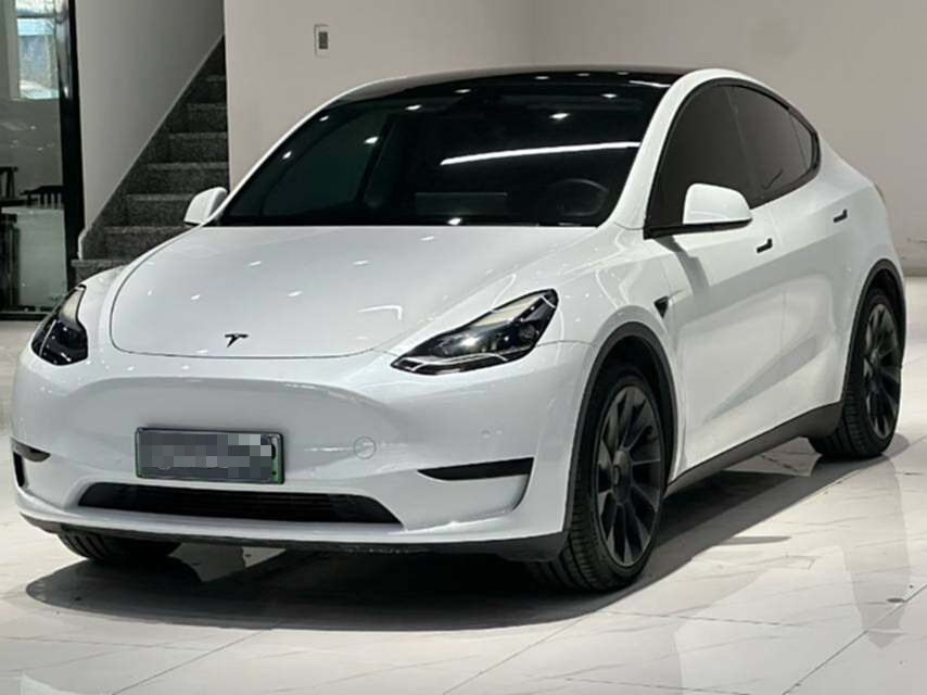 Tesla Model Y 2023 #2 Tesla Model Y 2023 car image #2