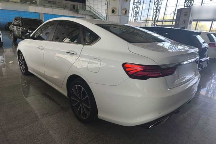GEELY Binray 2022 immagine di auto #5