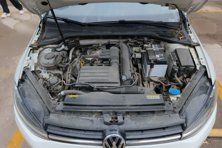 Volkswagen Golf 2020 car image #18