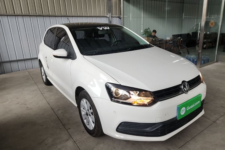 Volkswagen Polo 2018 car image #4