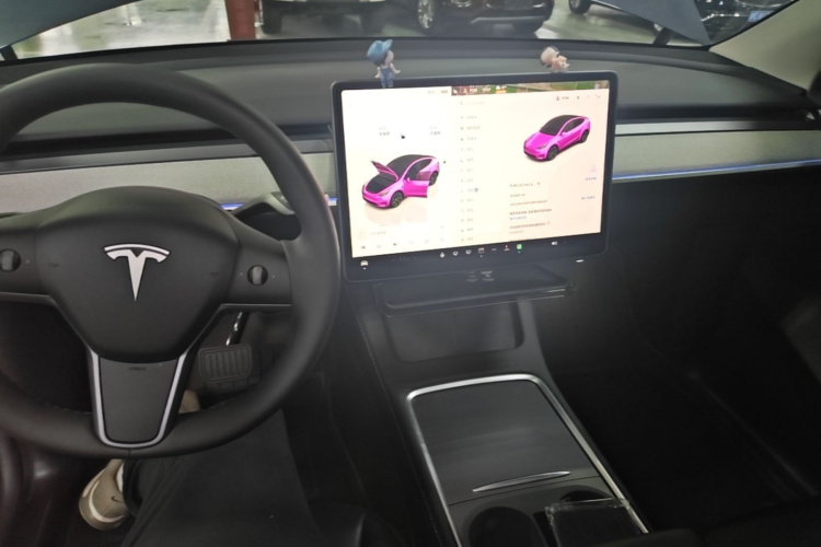 Tesla Model Y 2024 #10 Tesla Model Y 2024 car image #10